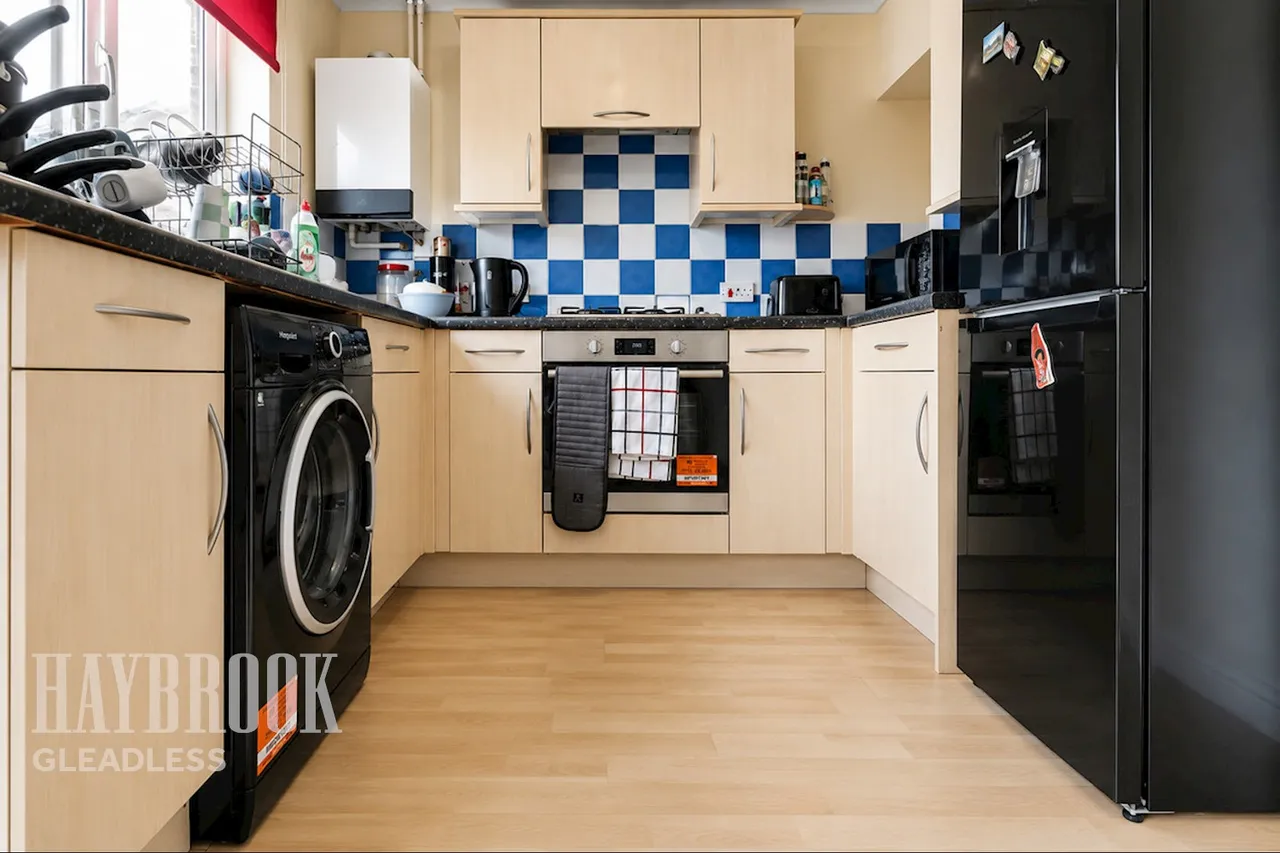 Darnley Drive, Sheffield, photo 3