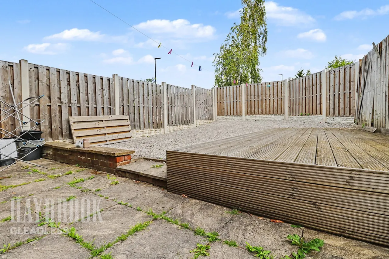 Darnley Drive, Sheffield, photo 13
