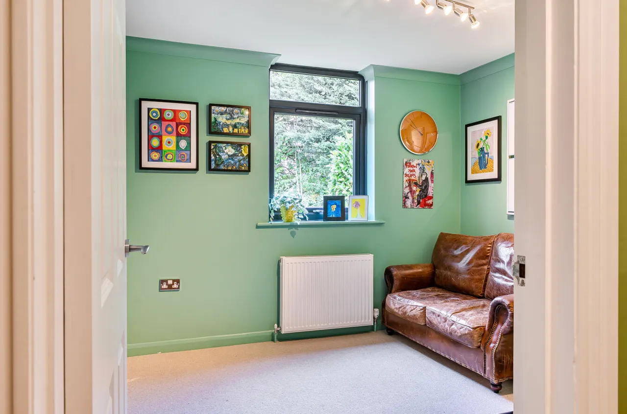 Southdown Road, Shawford, SO21, photo 17