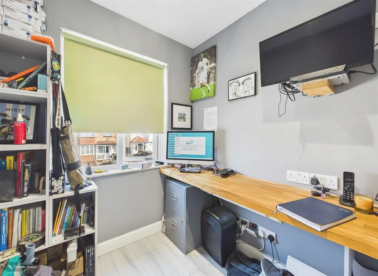 Berkeley Road, Uxbridge, UB10 9DY, photo 14