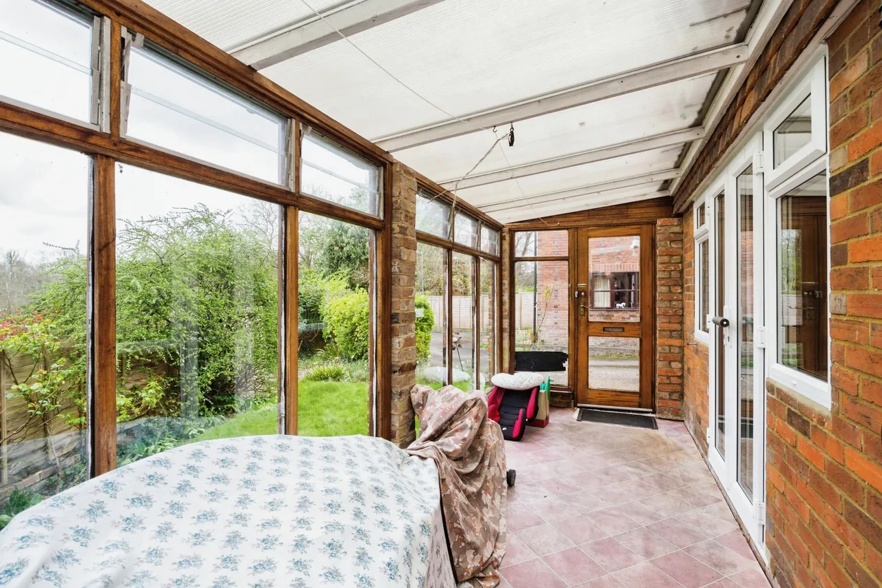 London Road, Hurst Green, TN19, photo 6