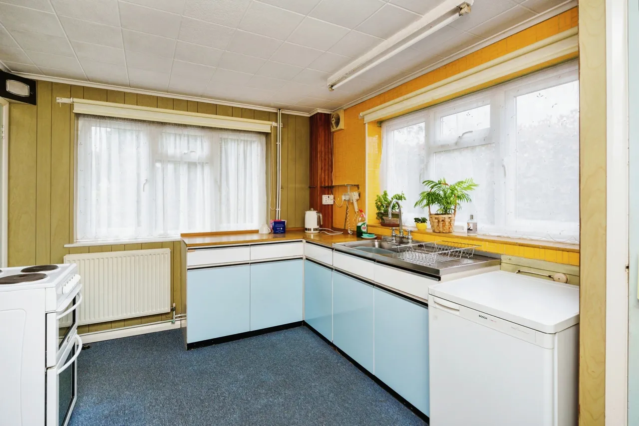 London Road, Hurst Green, TN19, photo 4