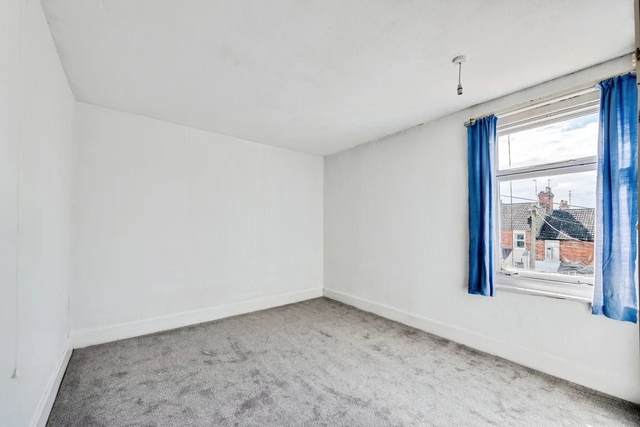 Newhall Street, Wiltshire, SN1, photo 11