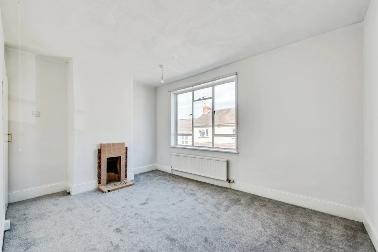 Newhall Street, Wiltshire, SN1, photo 10