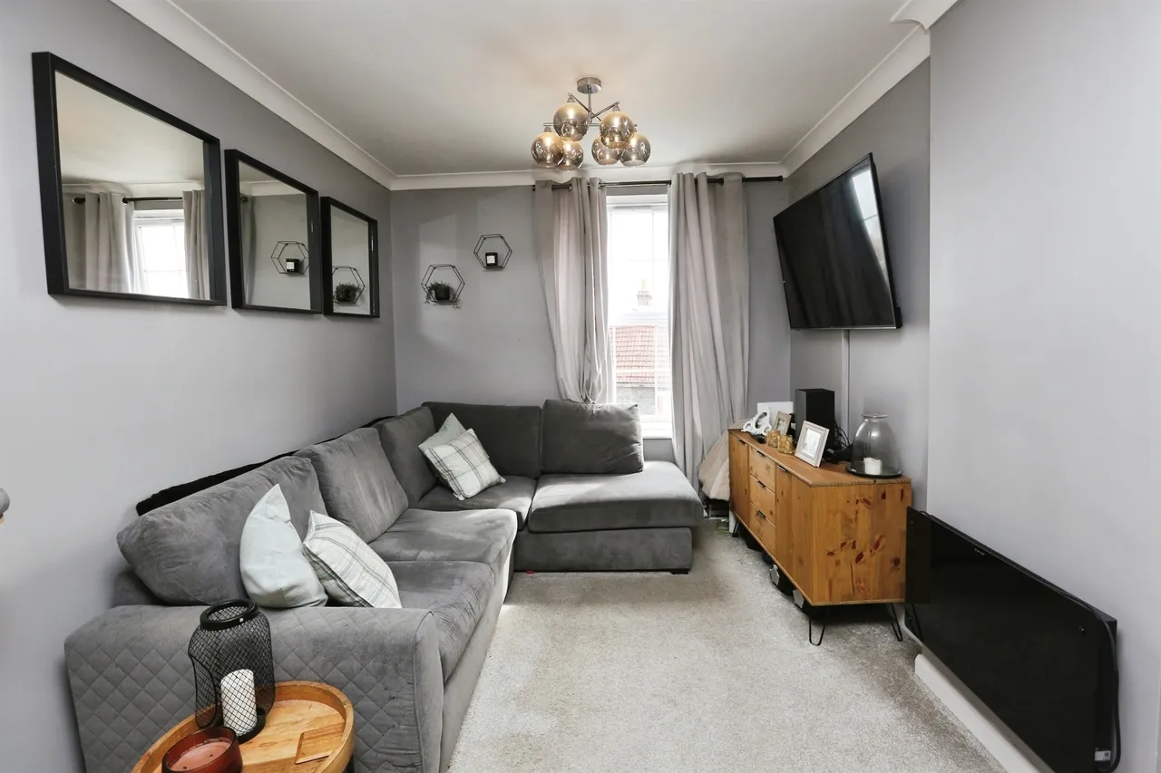 Stoke Road, Gosport, photo 8