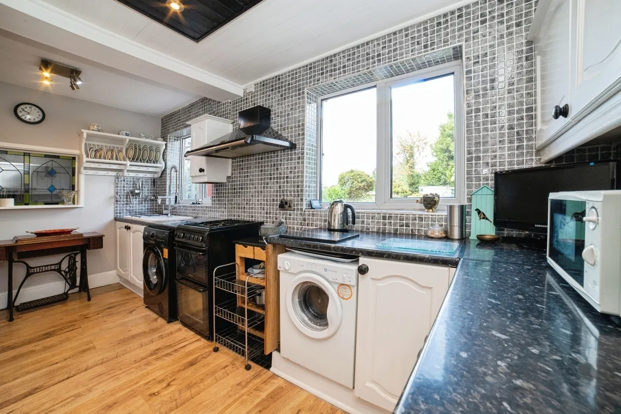 Beck Lane, SUTTON-IN-ASHFIELD, Nottinghamshire, NG17, photo 9