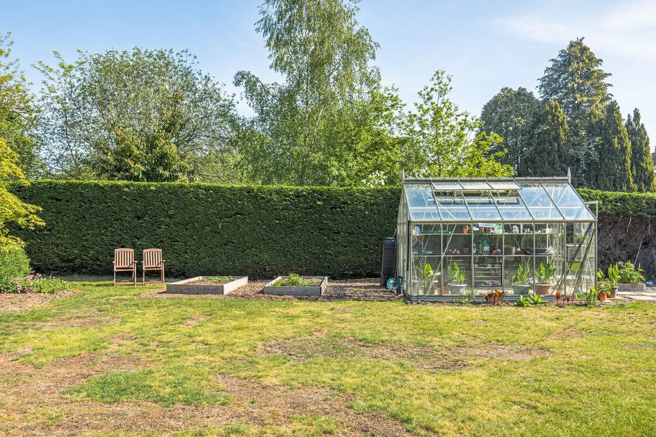 Spacious Detached Home in Thompson, photo 22