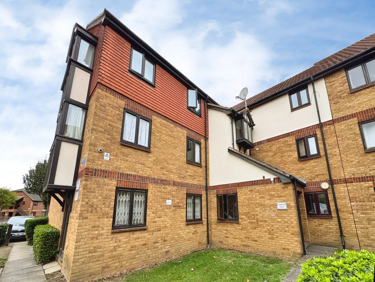 Magpie Close, Chaffinch Court, NW9, photo 7