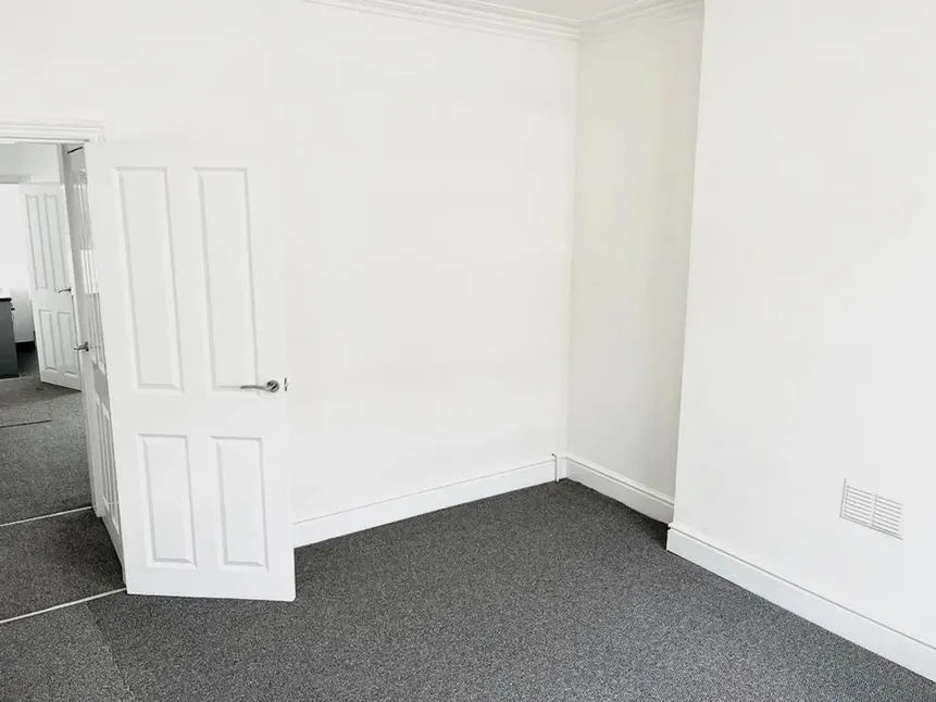 Oldfield Street, Stoke-on-Trent, Staffordshire, ST4, photo 2