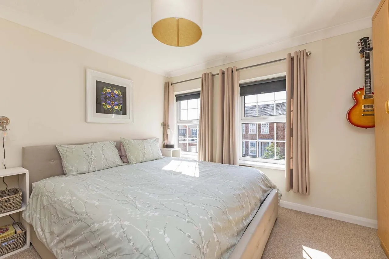 Mallow Park, Cranbrook Drive, Maidenhead, Berkshire SL6, photo 11