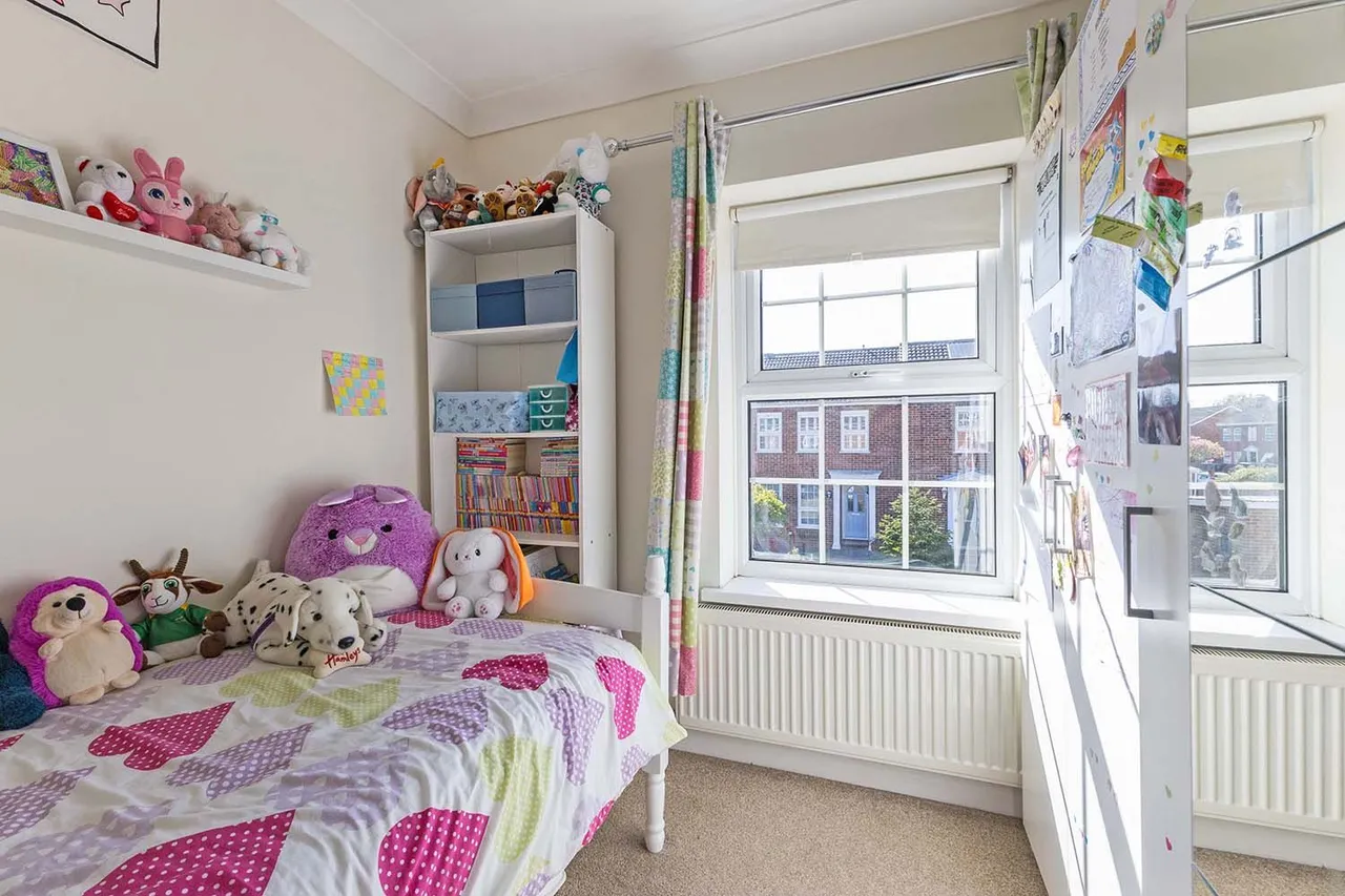 Mallow Park, Cranbrook Drive, Maidenhead, Berkshire SL6, photo 14
