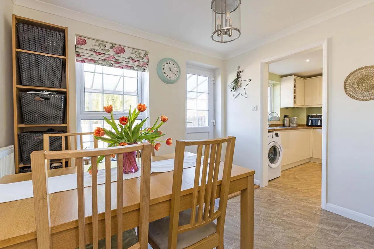 Mallow Park, Cranbrook Drive, Maidenhead, Berkshire SL6, photo 10