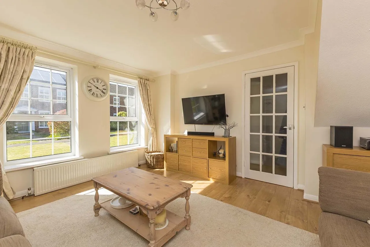Mallow Park, Cranbrook Drive, Maidenhead, Berkshire SL6, photo 6