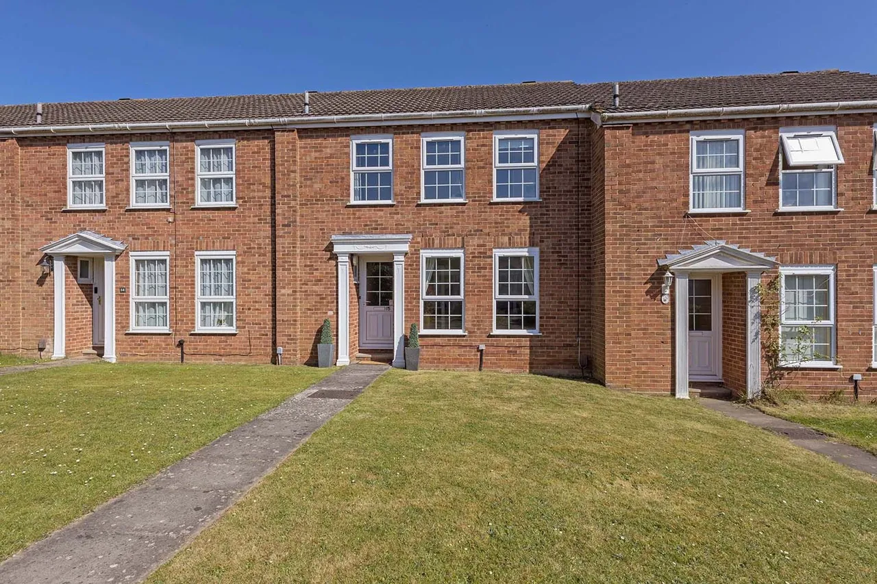 Mallow Park, Cranbrook Drive, Maidenhead, Berkshire SL6, photo 2