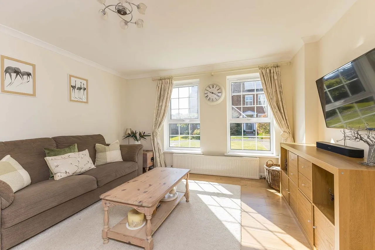 Mallow Park, Cranbrook Drive, Maidenhead, Berkshire SL6, photo 5