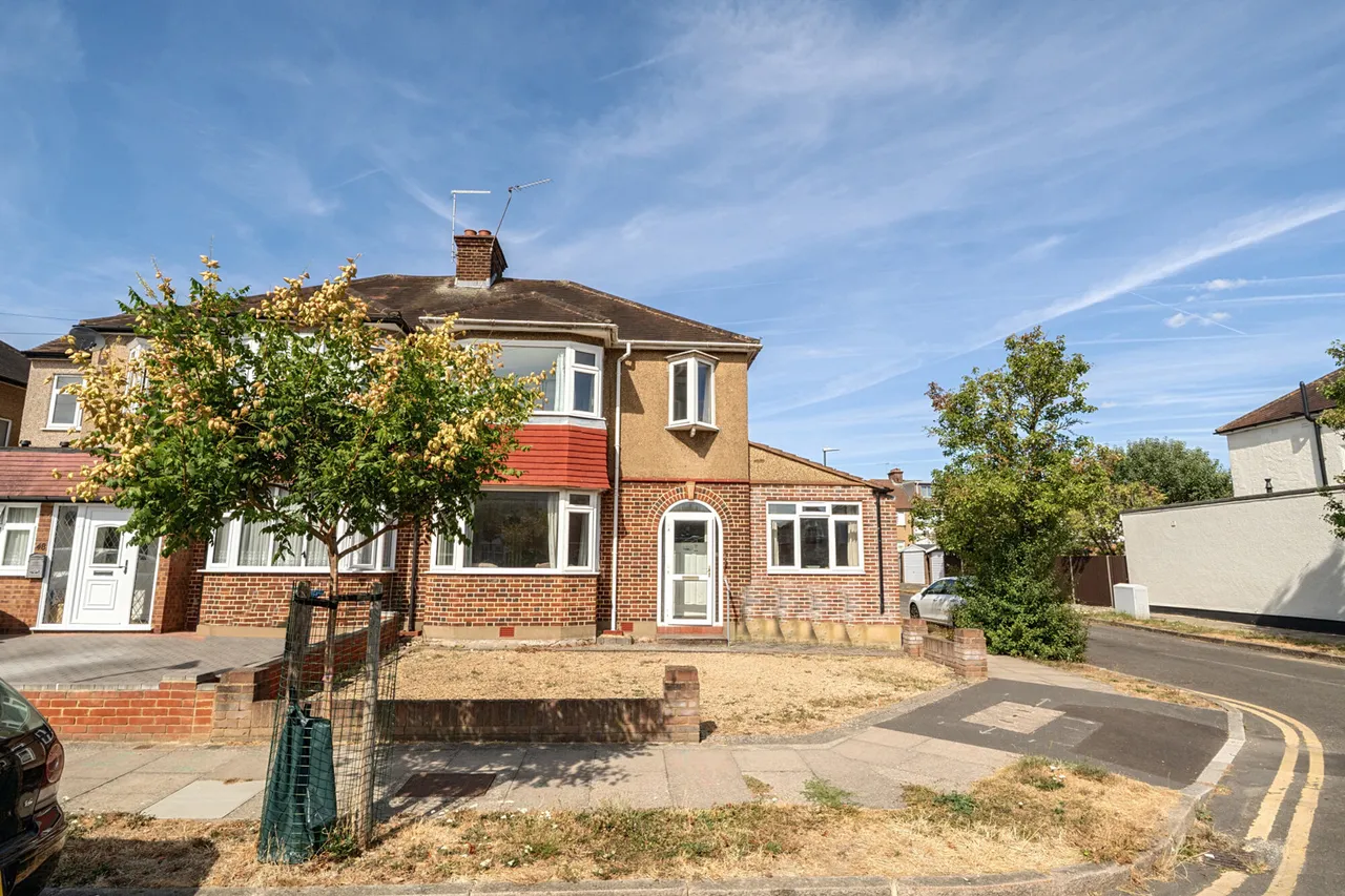 A Rare Opportunity on Parkthorne Drive, HA2, photo 21