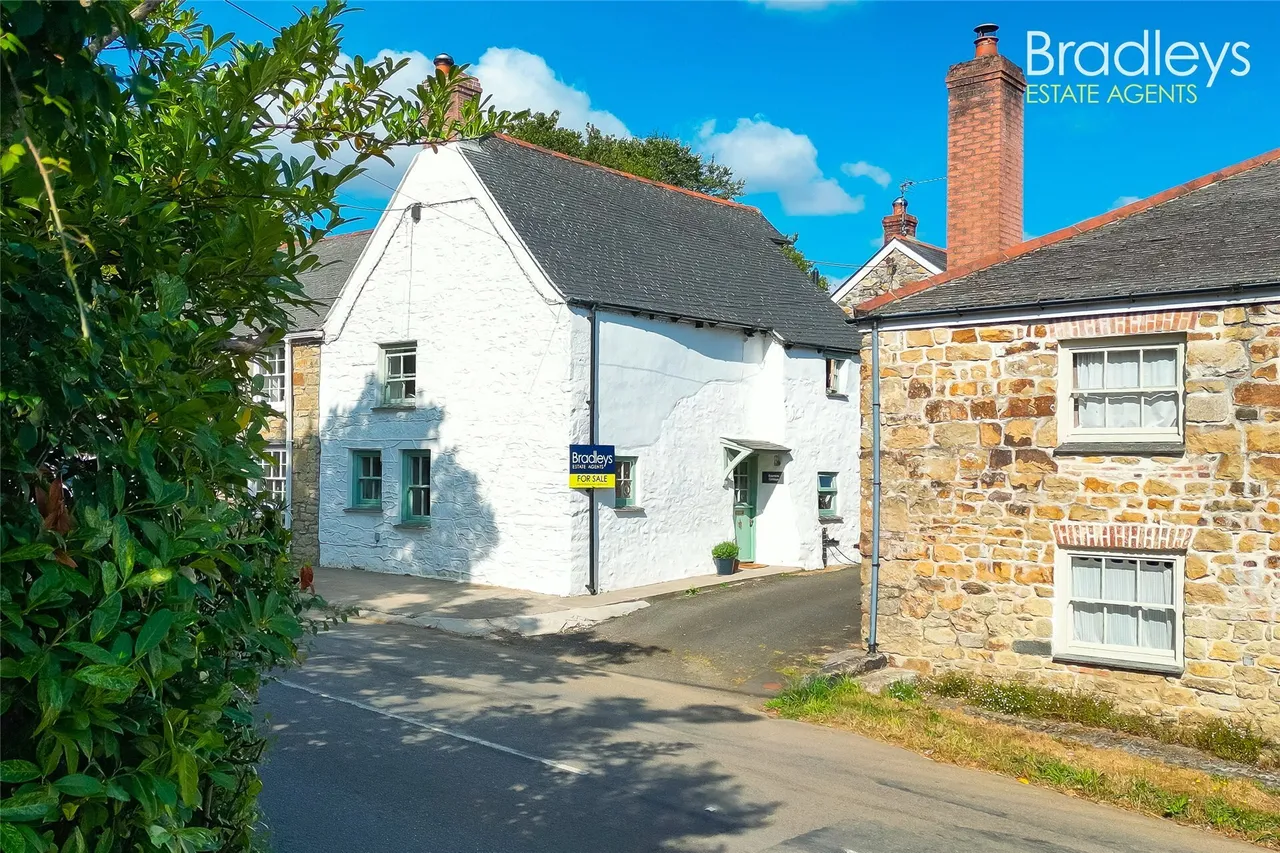 2 bed property for sale, Relubbus, Penzance, TR20