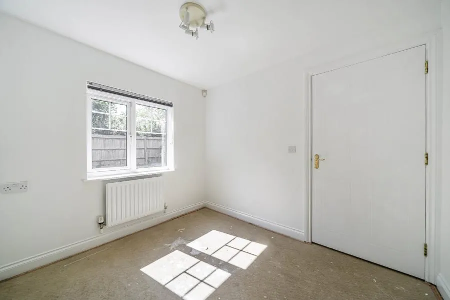 Staniland Court, Abingdon, OX14, photo 9