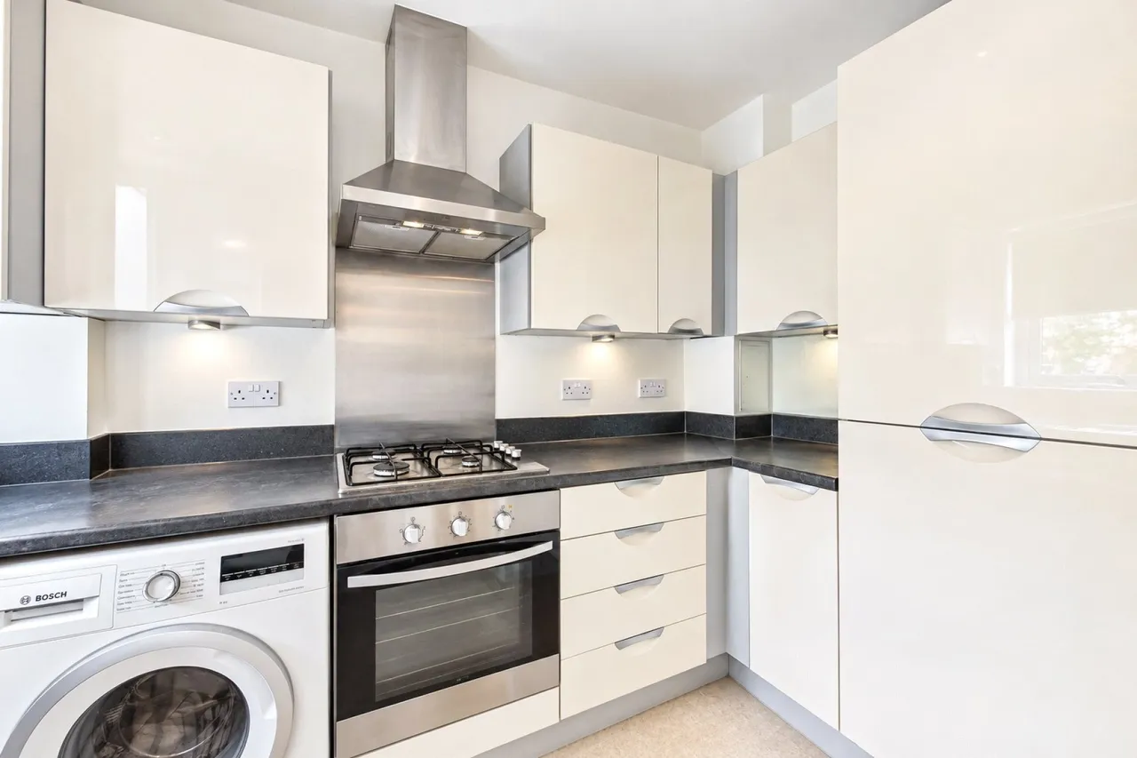 Tay Road, Tilehurst, RG30, photo 3
