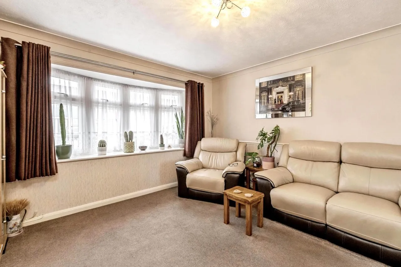 Great Knightleys, Basildon, SS15, photo 9
