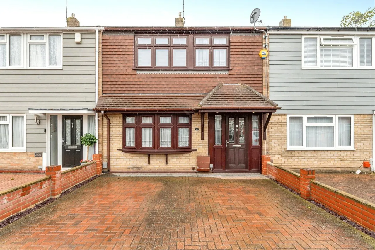 3 bed house for sale, Great Knightleys, Basildon, SS15
