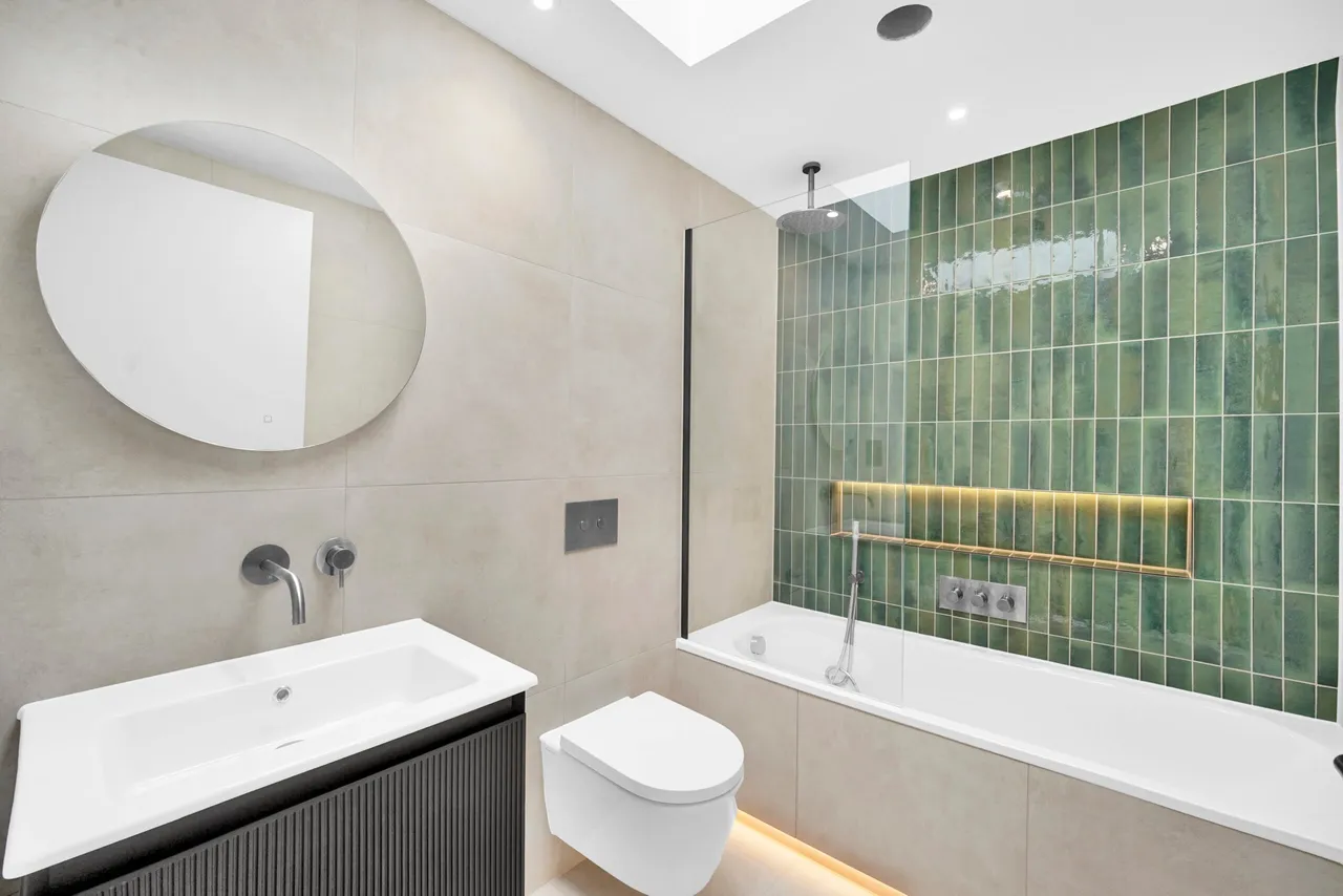 F19 Olive Tree Court 1 Cranbrook Mews,, Walthamstow, E17 7EQ, photo 11