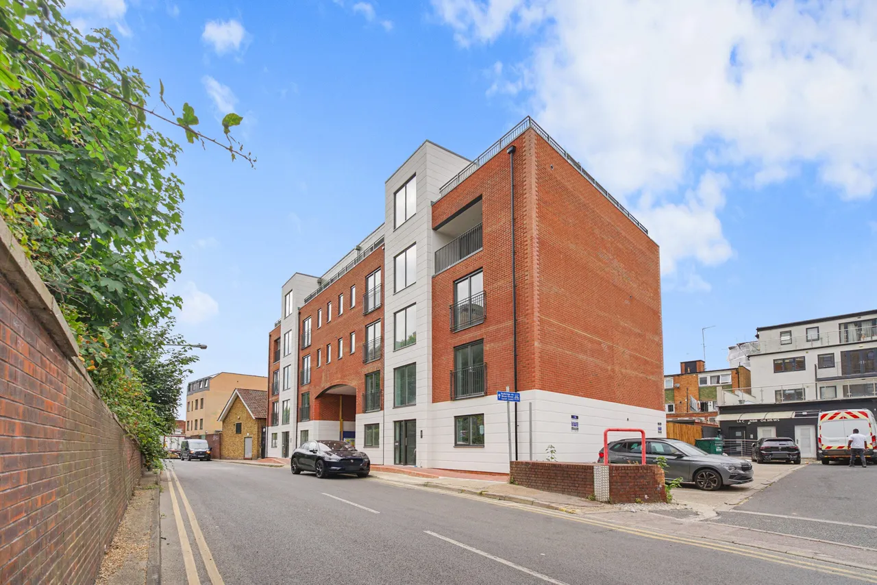 F19 Olive Tree Court 1 Cranbrook Mews,, Walthamstow, E17 7EQ, photo 15