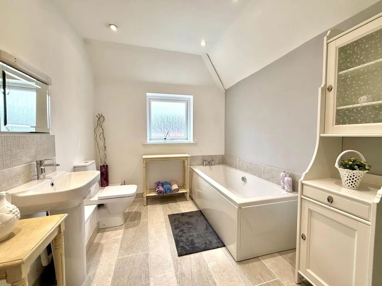 Nythe Road, Swindon, Wiltshire, SN3 4AW, photo 6