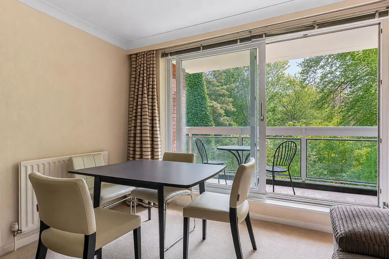 Branksome Wood Road, Bournemouth, photo 7