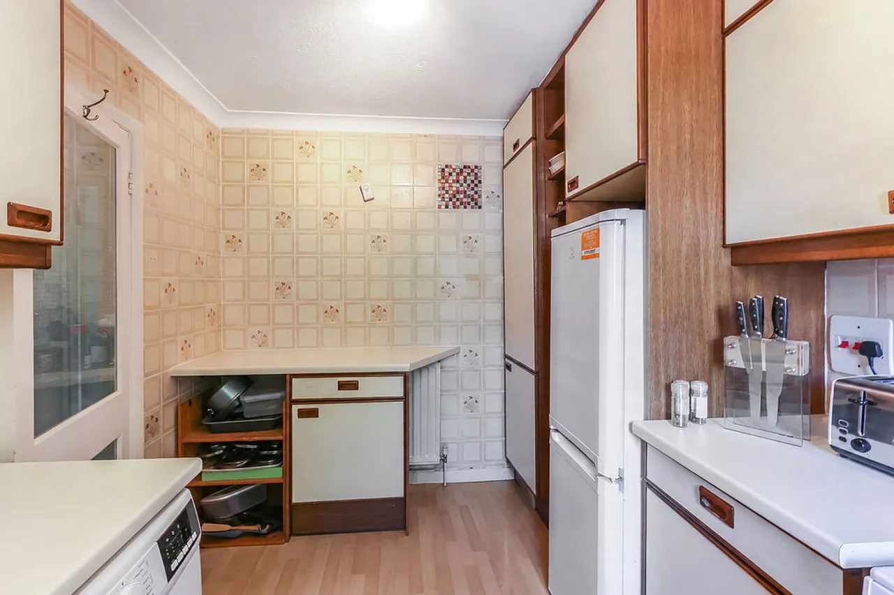 Branksome Wood Road, Bournemouth, photo 8