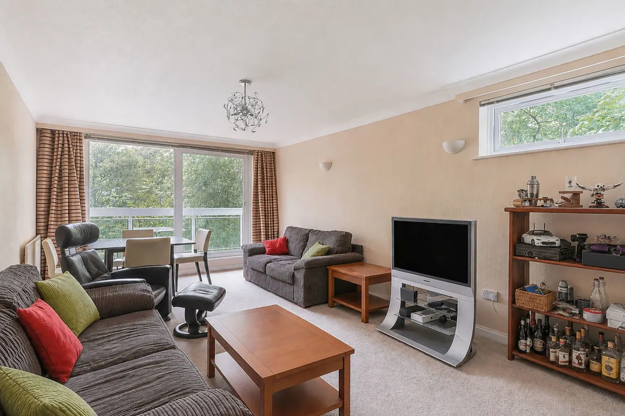 Branksome Wood Road, Bournemouth, photo 4