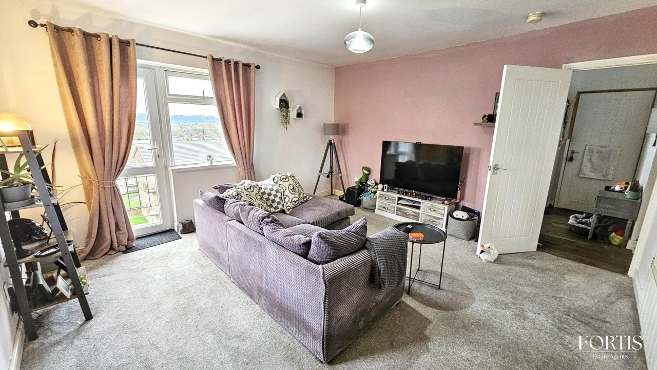 Greenland Crescent, Cardiff, CF5, photo 4