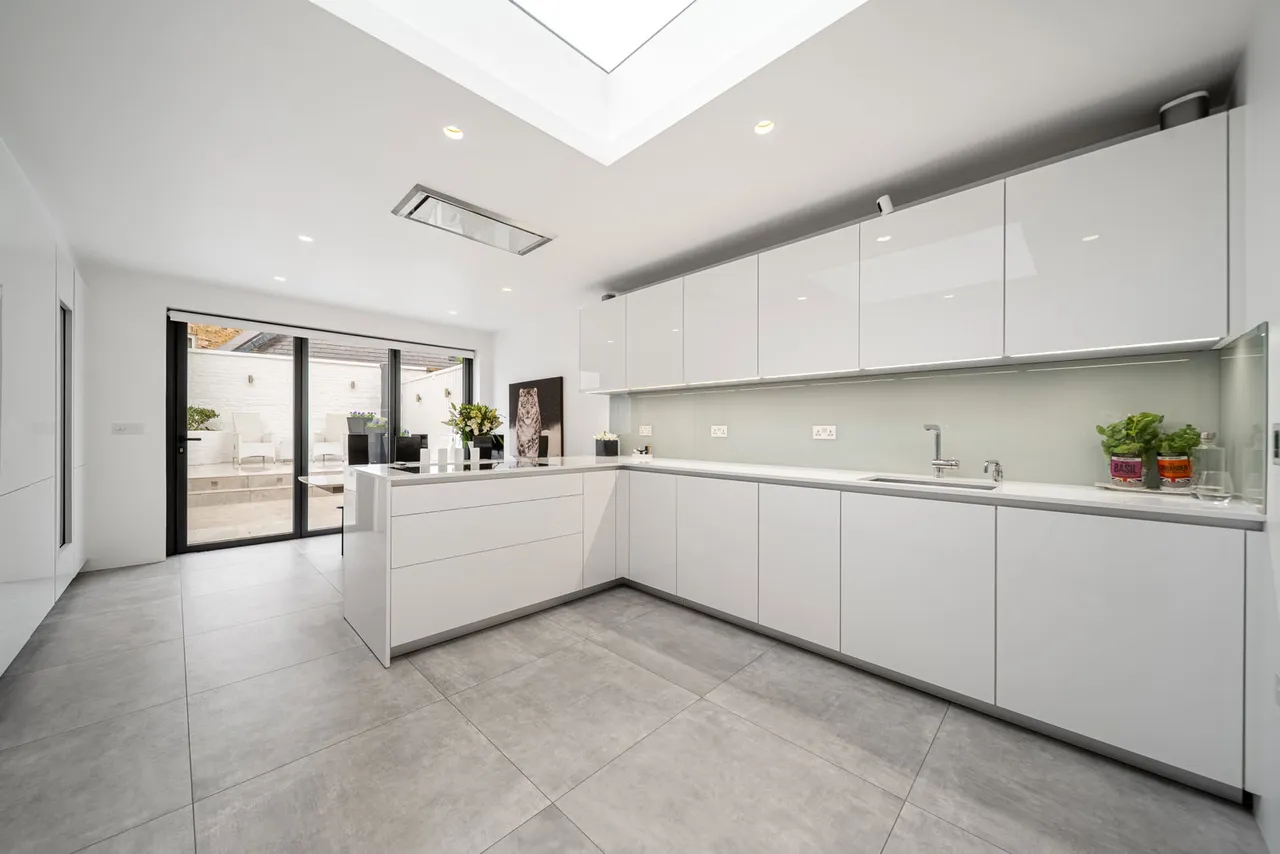 Medfield Street, London, SW15, photo 13