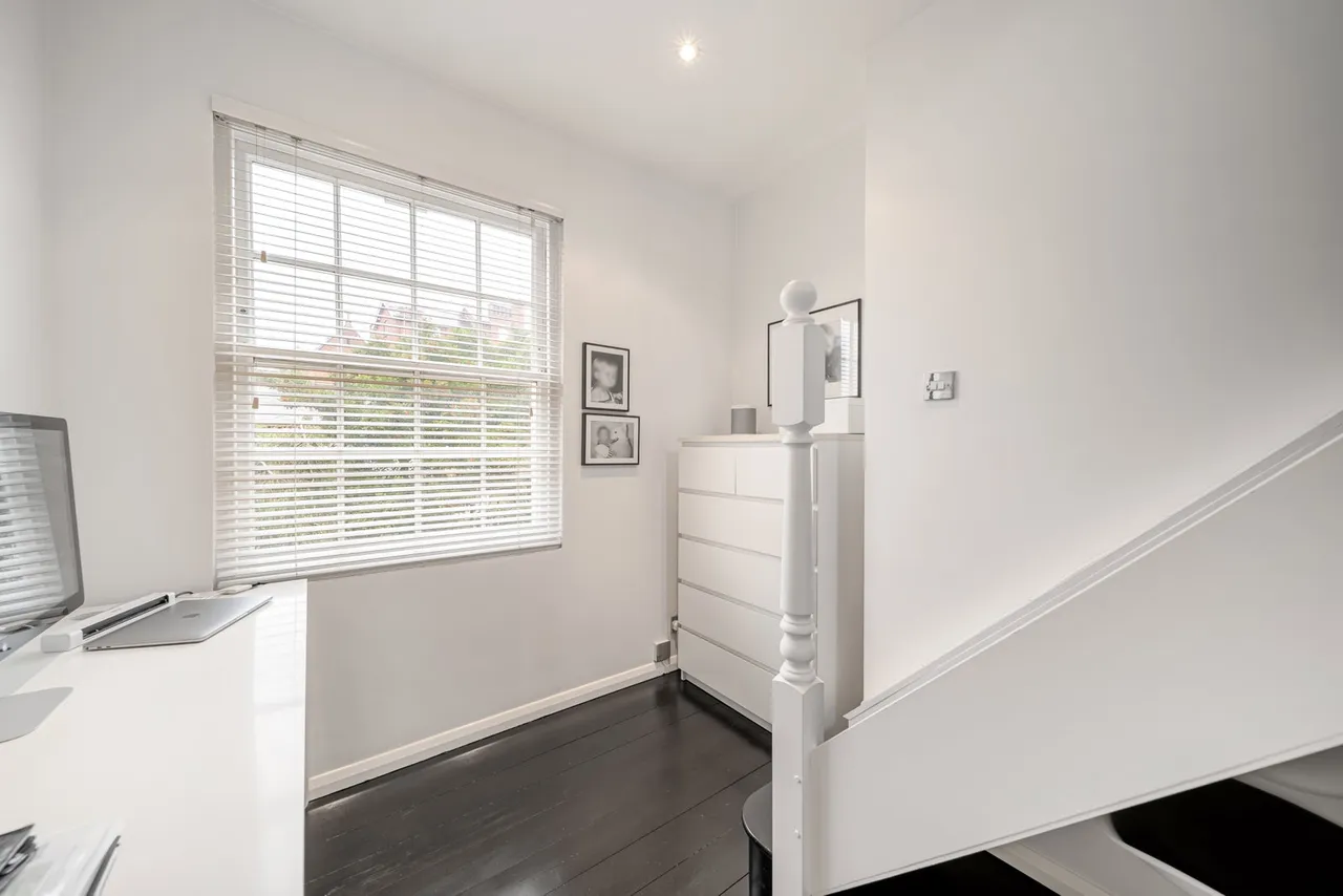 Medfield Street, London, SW15, photo 23