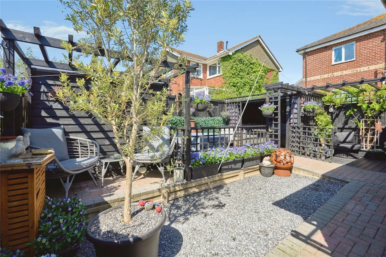 Robin Hood Street, Newport, PO30, photo 4
