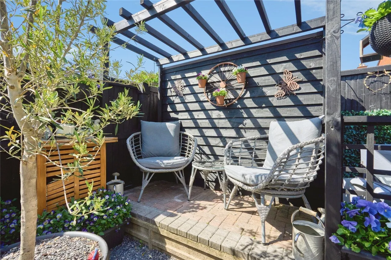 Robin Hood Street, Newport, PO30, photo 9