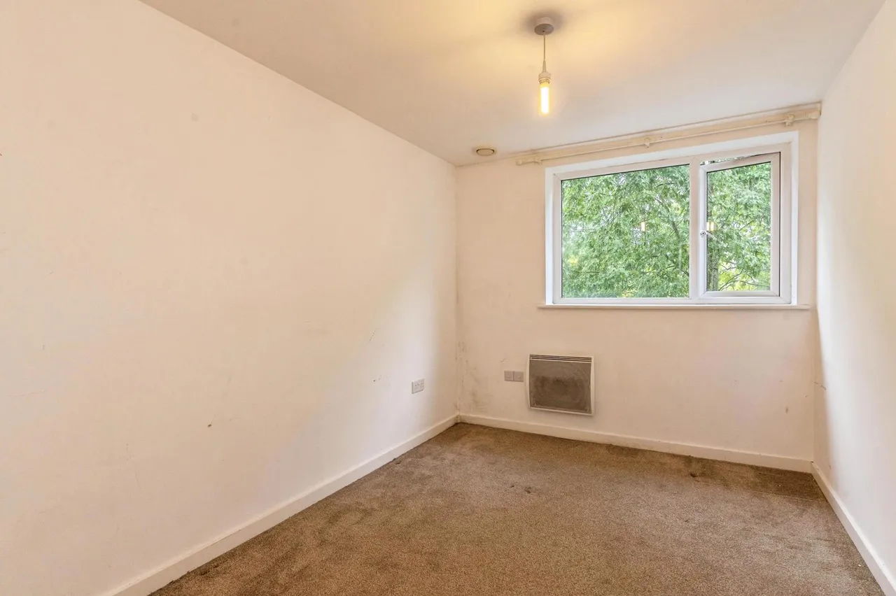 Southernhay Close, Basildon, SS14, photo 13