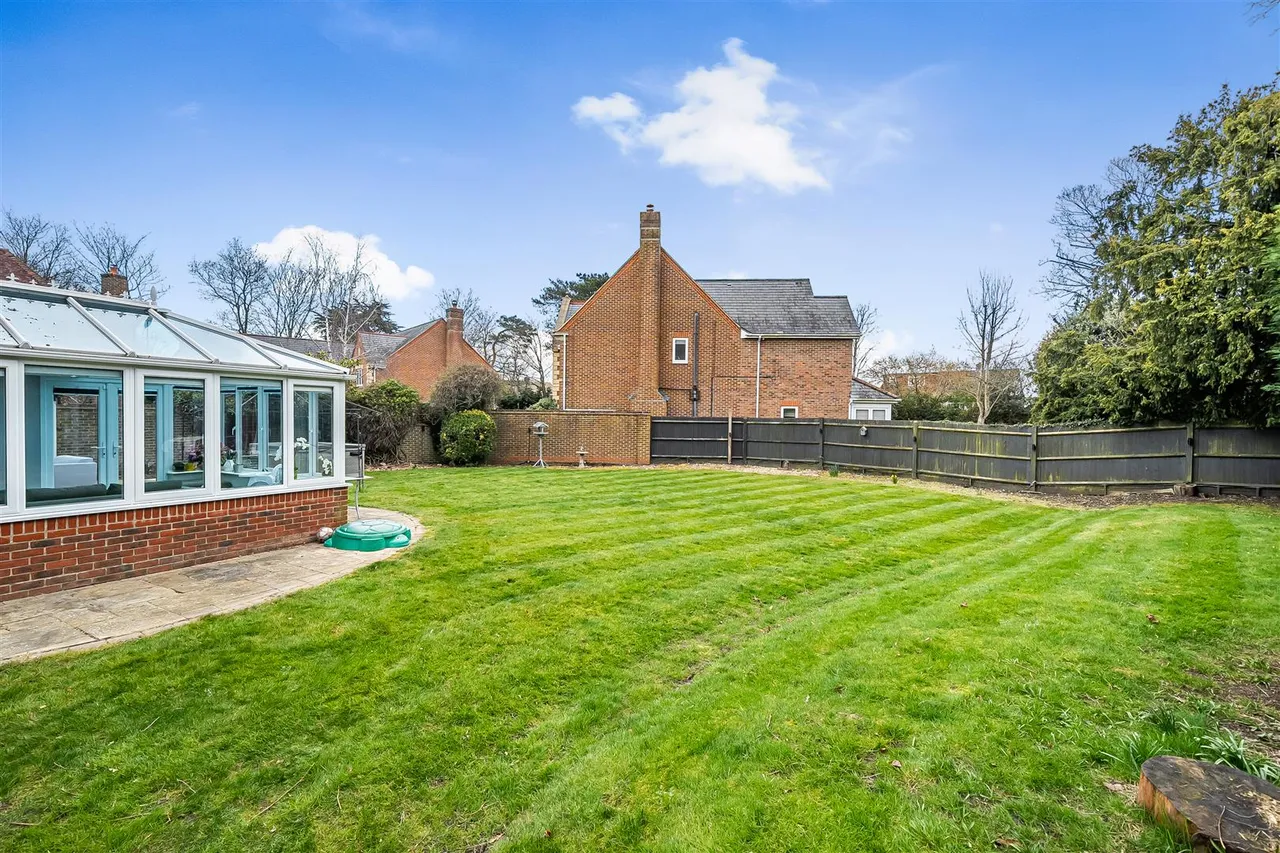 The Cedars, Fareham, photo 17