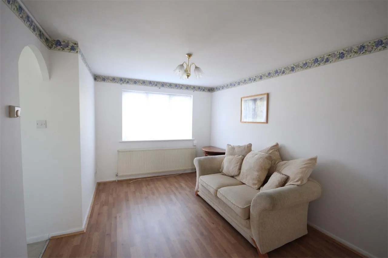 Pempath Place, Wembley, photo 2