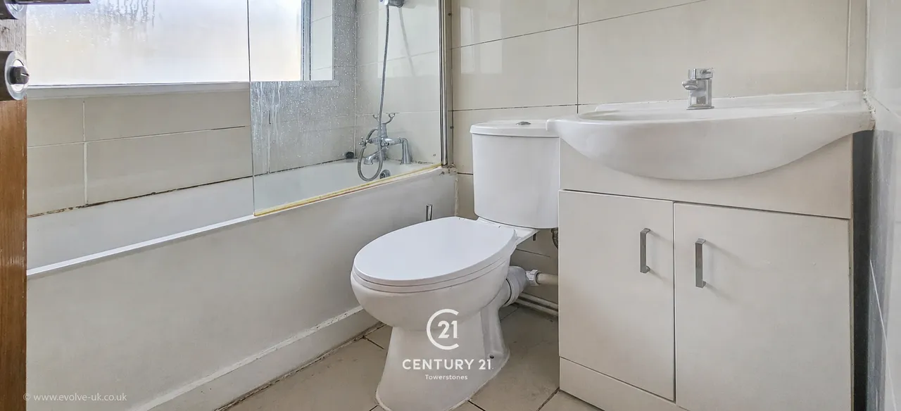 Keogh Road, London, E15, photo 5