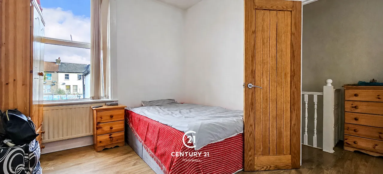 Keogh Road, London, E15, photo 4