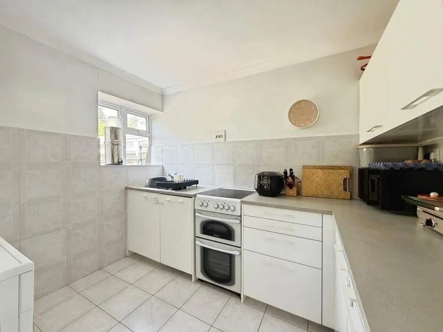 Forest Road, Crowthorne, RG45, photo 5