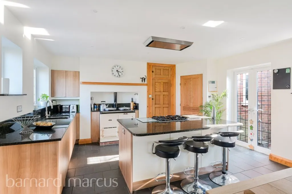 Sondes Place Drive, Dorking, RH4, photo 5