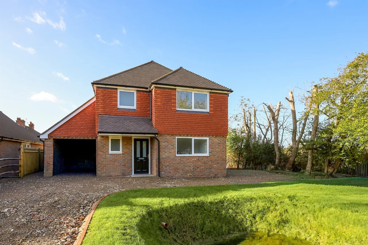 New Road, Hellingly, BN27, photo 3