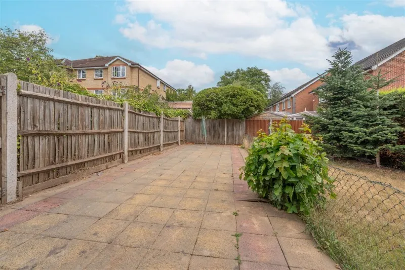 Draymans Way, Isleworth, photo 16