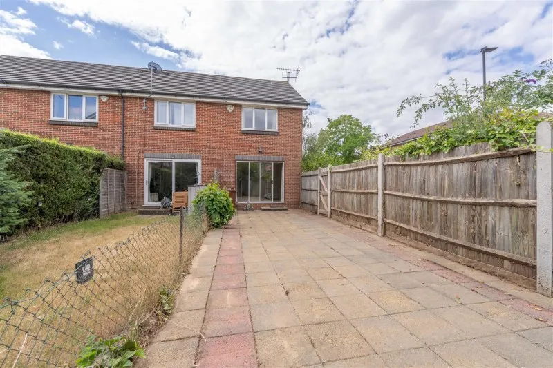 Draymans Way, Isleworth, photo 15