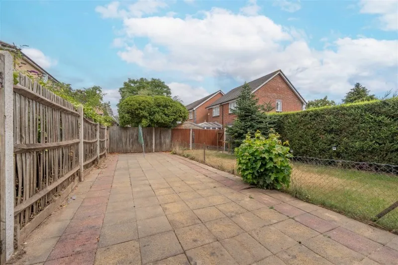 Draymans Way, Isleworth, photo 4