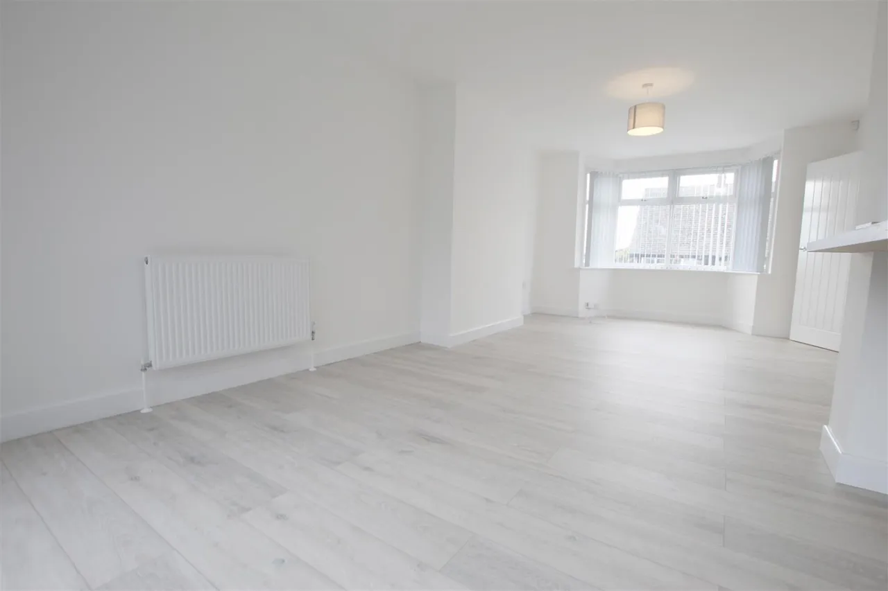 Grange Road, Eldwick, BD16, photo 4