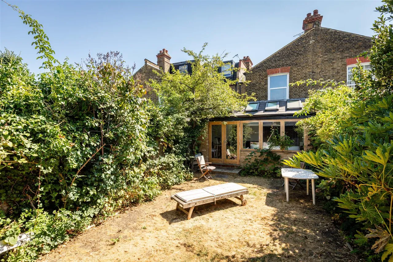 Aldbourne Road, London, W12, photo 12