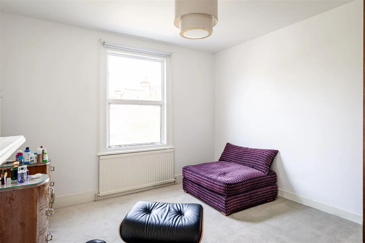 Aldbourne Road, London, W12, photo 7